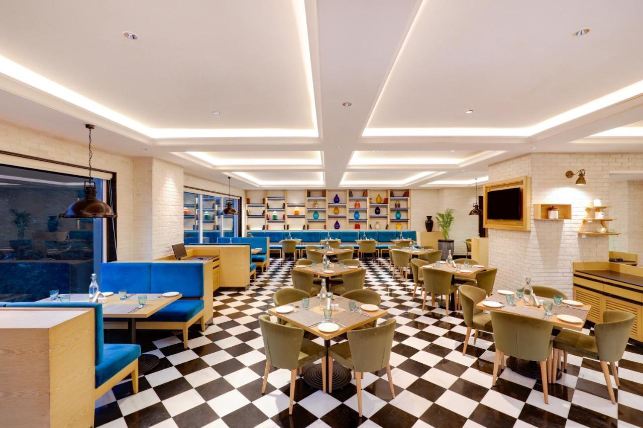 Готель Lemon Tree Premier, Mumbai International Airport Екстер'єр фото