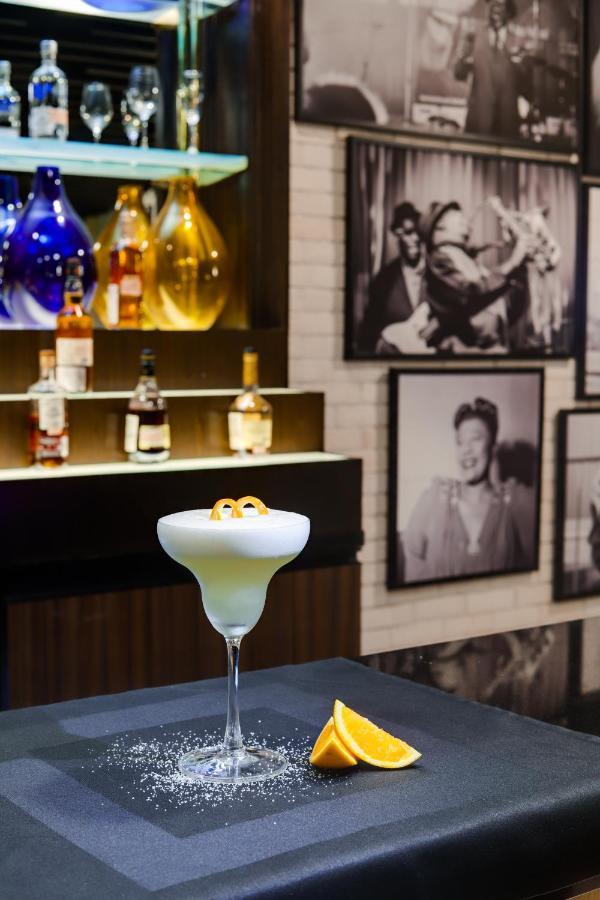 Готель Lemon Tree Premier, Mumbai International Airport Екстер'єр фото